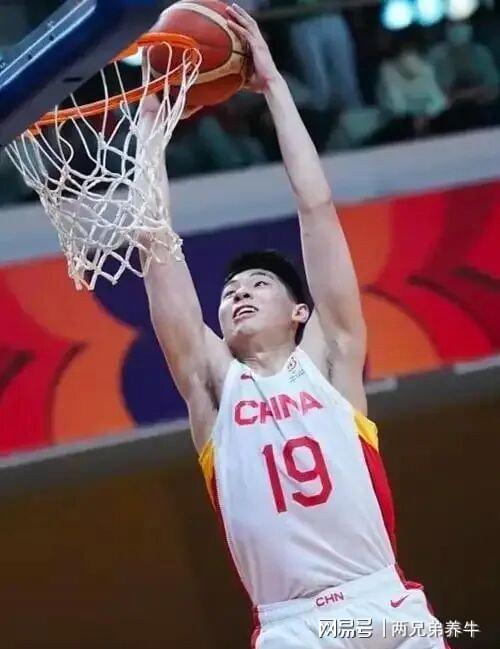 爱游戏官网入口法甲倒计时，山东男篮集结日完成体检，细节引发关注，态度坚定，赛季目标并未改变的简单介绍