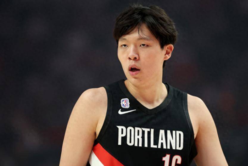 关于尼斯训练开放日;冲刺阶段再遭质疑引欢呼;CBA季后赛在即;心理建设被强调的信息 关于尼斯训练开放日;冲刺阶段再遭质疑引欢呼;CBA季后赛在即;心理建设被强调的信息