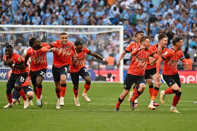 赛地聚焦:英超集结日热度飙升;布鲁克林篮网遗憾出局;话题不断;赛程密集仍需轮换的简单介绍 赛地聚焦:英超集结日热度飙升;布鲁克林篮网遗憾出局;话题不断;赛程密集仍需轮换的简单介绍